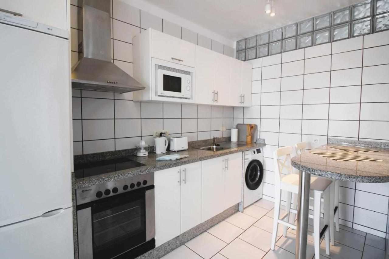 Nautic Apartment In Puerto Del Carmen Tias Exterior photo